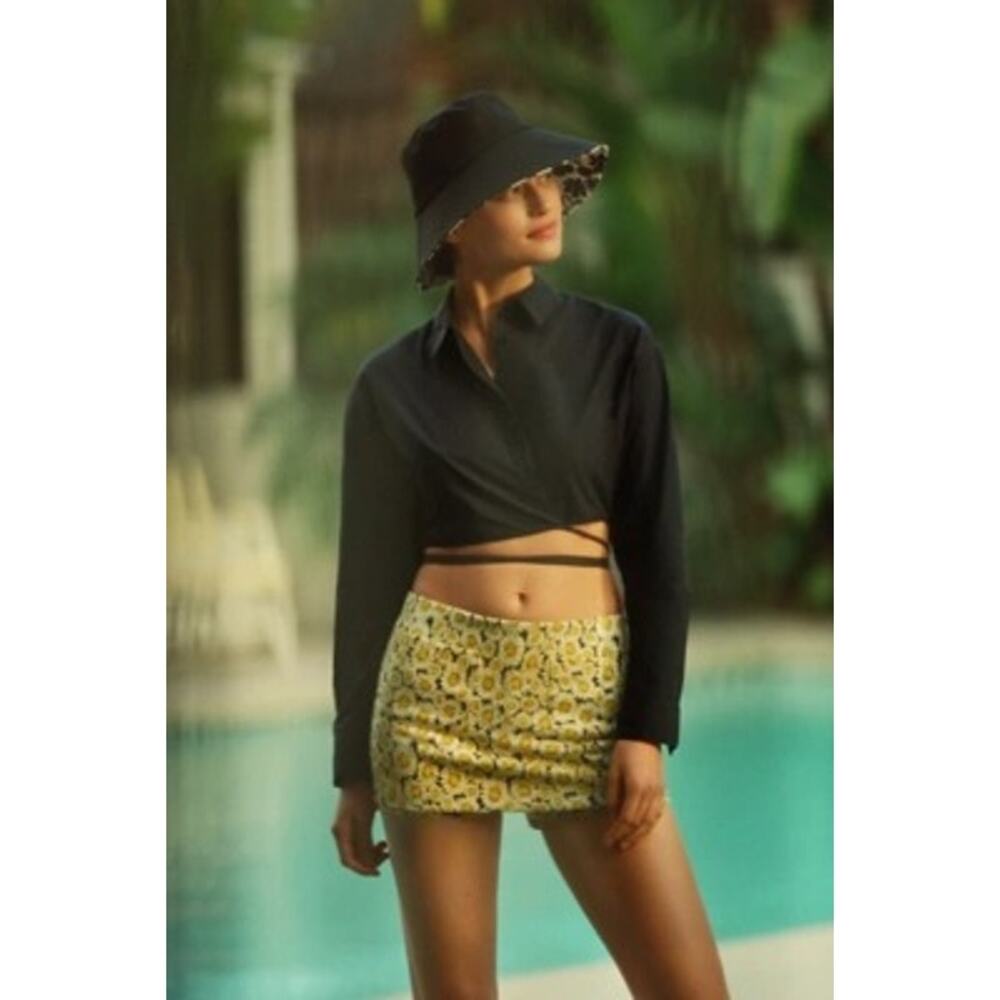 Anthropologie Black Cropped Tie Buttondown L